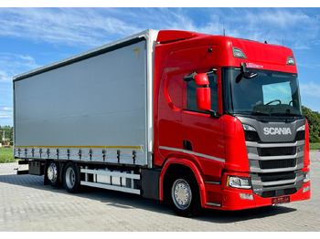 Kamion s ceradom SCANIA R 410