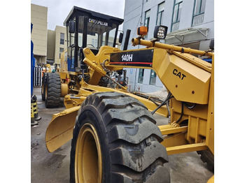 Grejder CATERPILLAR 140H