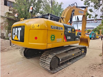 Bager gusjeničar CATERPILLAR 320D