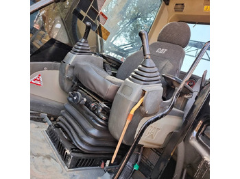 Bager gusjeničar CAT 320 D2: slika Bager gusjeničar CAT 320 D2