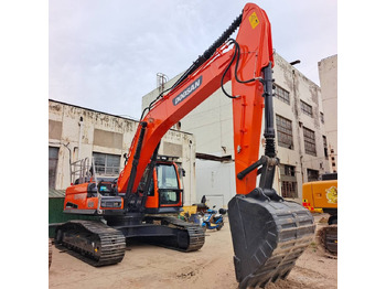 Bager gusjeničar DOOSAN DX300