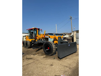 Grejder XCMG GR2153