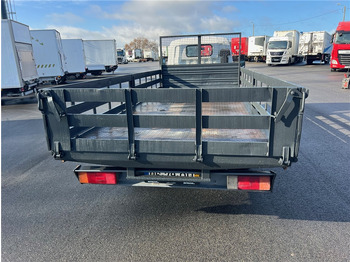 Dostavno vozilo s ravnom platformom Mitsubishi: slika Dostavno vozilo s ravnom platformom Mitsubishi Dostavno vozilo s ravnom platformom Mitsubishi: slika Dostavno vozilo s ravnom platformom Mitsubishi