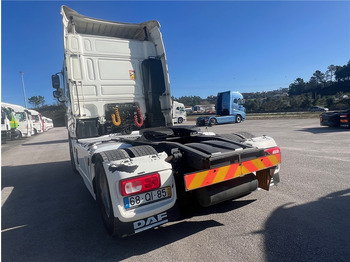 Tegljač DAF XF 105 460: slika Tegljač DAF XF 105 460
