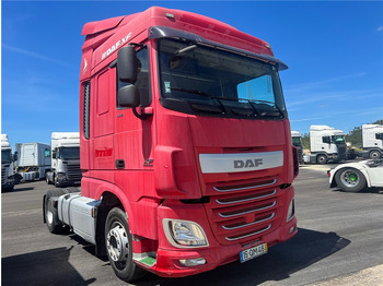 Tegljač DAF XF 105 460