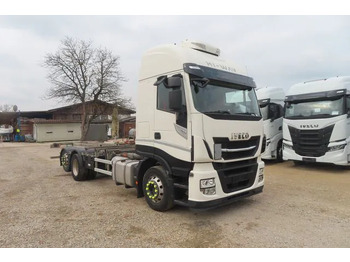 Kamion-šasija IVECO