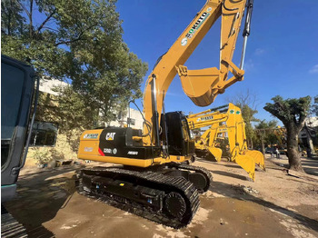 Bager gusjeničar CATERPILLAR 320D