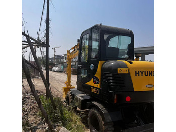 Bager na kotačima HYUNDAI