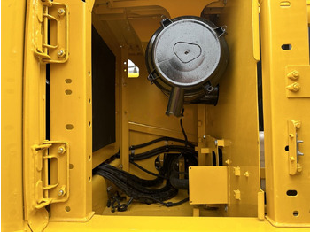 Bager gusjeničar KOMATSU PC220-8