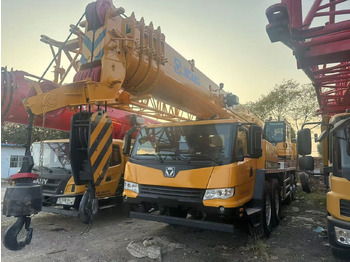 Autodizalica XCMG QY85