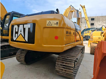 Bager gusjeničar CATERPILLAR 320D2