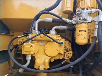 Bager gusjeničar CATERPILLAR 320C: slika Bager gusjeničar CATERPILLAR 320C