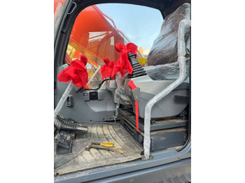 Bager gusjeničar DOOSAN DX225: slika Bager gusjeničar DOOSAN DX225 Bager gusjeničar DOOSAN DX225: slika Bager gusjeničar DOOSAN DX225