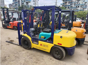 Diesel viličar KOMATSU FD30: slika Diesel viličar KOMATSU FD30