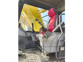 Bager gusjeničar KOMATSU PC200-7: slika Bager gusjeničar KOMATSU PC200-7