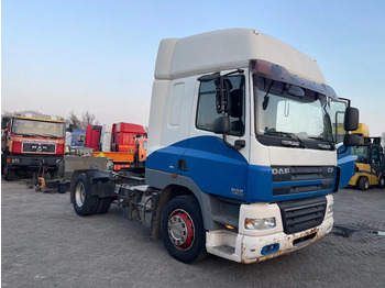 Tegljač DAF CF 85 Tractor unit: slika Tegljač DAF CF 85 Tractor unit