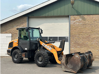 Utovarivač na kotačima Case 21F: slika Utovarivač na kotačima Case 21F