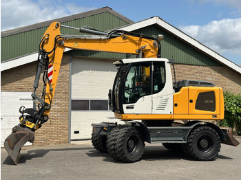 Bager na kotačima LIEBHERR A 914