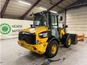 Zakup  Cat 906M High Flow, 40 km/t med skuff og plog # TIL LEIE# Cat 906M High Flow, 40 km/t med skuff og plog # TIL LEIE#: slika Zakup  Cat 906M High Flow, 40 km/t med skuff og plog # TIL LEIE# Cat 906M High Flow, 40 km/t med skuff og plog # TIL LEIE#
