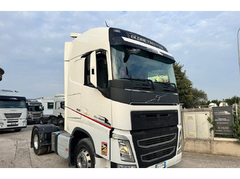 Tegljač VOLVO FH 460
