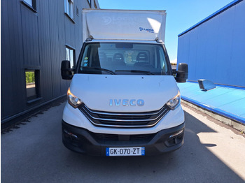 Dostavno vozilo sa zatvorenim sandukom IVECO Daily 35c16
