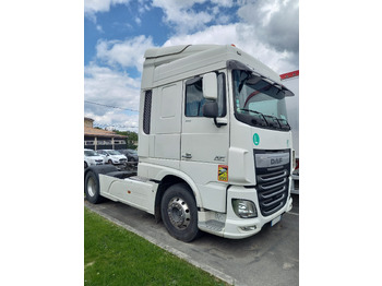 Tegljač DAF XF