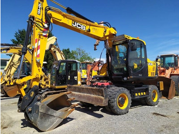 Zakup JCB JS 145 W  JCB JS 145 W: slika Zakup JCB JS 145 W  JCB JS 145 W