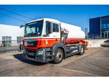 Kamion cisterna MAN TGS 18.400