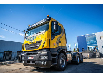 Tegljač IVECO X-WAY