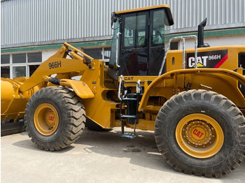 Utovarivač na kotačima CATERPILLAR 966H