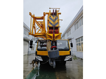 Autodizalica XCMG QY100K
