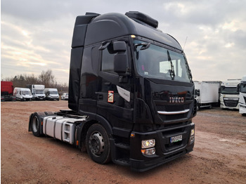 Tegljač IVECO