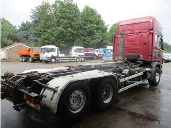 Interior photo 1: Kamion s kukastom dizalicom Scania R124-420 6x2 , Manual , Intarder , Airco , haakarm truck