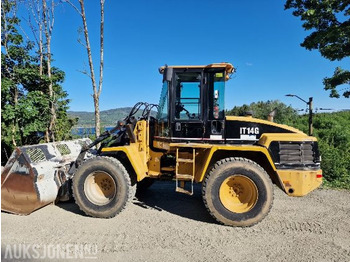 Utovarivač na kotačima CATERPILLAR