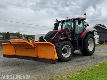 Traktor VALTRA T174