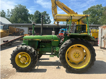 Traktor s visokim klirensom John Deere 1640 4x4: slika Traktor s visokim klirensom John Deere 1640 4x4 Traktor s visokim klirensom John Deere 1640 4x4: slika Traktor s visokim klirensom John Deere 1640 4x4