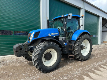 Traktor NEW HOLLAND T7.250