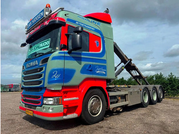 Kamion s kukastom dizalicom SCANIA R 580