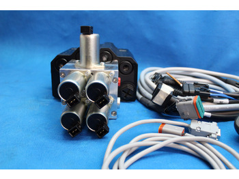 Prednji utovarivač za traktor za Kamion Joystick + AKON LVM92 Proportional Valve 90 L/Min 2 Sections for Loader, Closed: slika Prednji utovarivač za traktor za Kamion Joystick + AKON LVM92 Proportional Valve 90 L/Min 2 Sections for Loader, Closed