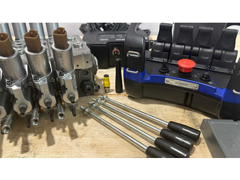 Novi Drobilica stabala Set Scanreco G4 with Walvoil DPX100 Bandit Industries, DR Power Equipment: slika Novi Drobilica stabala Set Scanreco G4 with Walvoil DPX100 Bandit Industries, DR Power Equipment