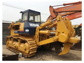 Buldožer KOMATSU D155A-1