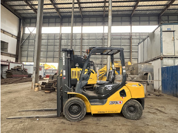Diesel viličar KOMATSU