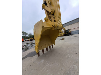 Bager gusjeničar Komatsu PC 220-8 Excavator: slika Bager gusjeničar Komatsu PC 220-8 Excavator