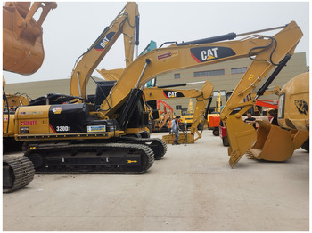 Bager gusjeničar KOMATSU