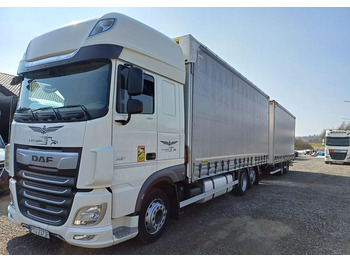 Kamion s ceradom DAF XF 480