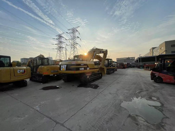 Bager gusjeničar CATERPILLAR 320B