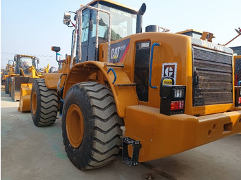 Utovarivač na kotačima CATERPILLAR 966H