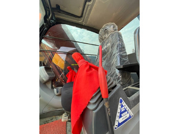 Bager gusjeničar Hitachi Zaxis 200 LC: slika Bager gusjeničar Hitachi Zaxis 200 LC Bager gusjeničar Hitachi Zaxis 200 LC: slika Bager gusjeničar Hitachi Zaxis 200 LC