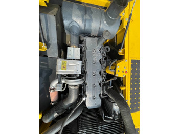 Bager gusjeničar Komatsu PC 220-8: slika Bager gusjeničar Komatsu PC 220-8