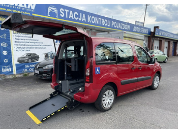 Automobil CITROËN